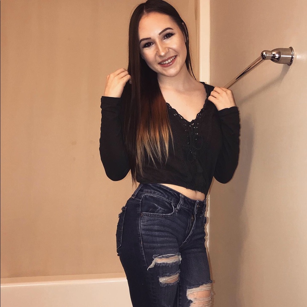 American Eagle Crop Top